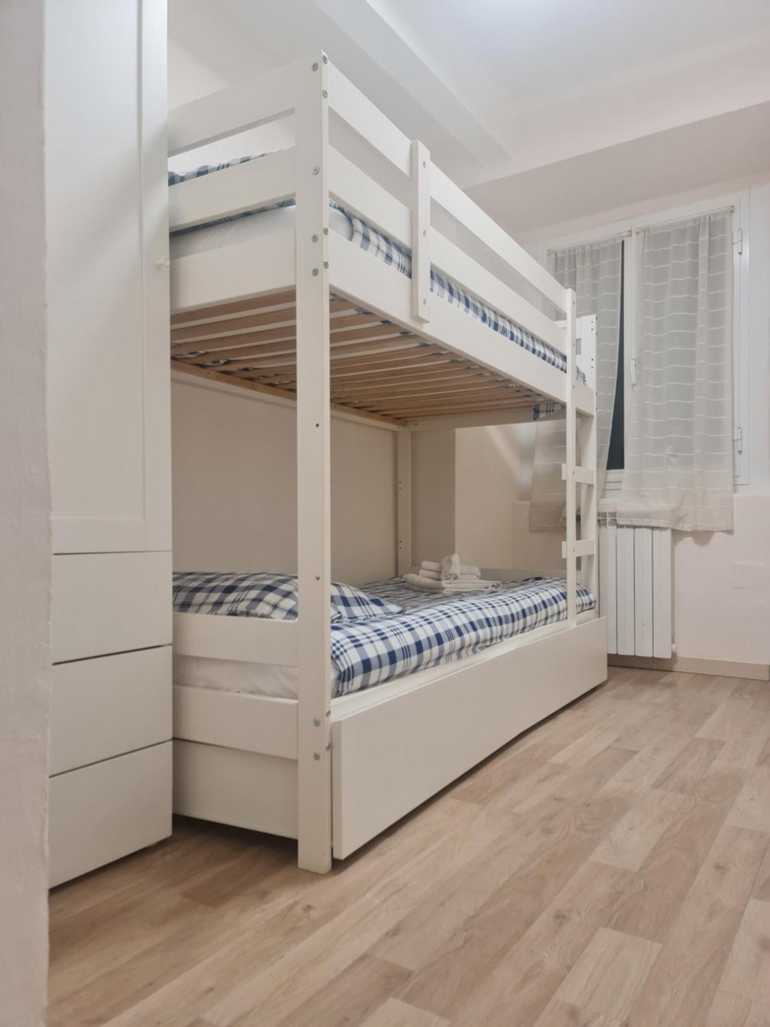 Apartmán Trilocale Nel Centro Di Sampierdarena Janov Exteriér fotografie